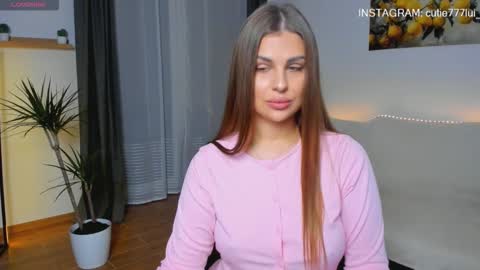 vanessa_moonn online show from 12, 10, 2025
