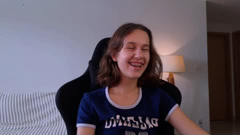 Snapshot of vanessabayer chatting on 13, 12, 2024 vanessa online show from 13, 12, 2024