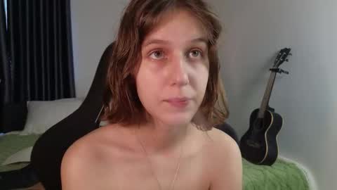 Snapshot of vanessabayer chatting on 17, 9, 2025 vanessa online show from 17, 9, 2025