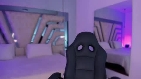 Snapshot of vanessaduval chatting on 29, 10, 2025 vanessaduval online show from 29, 10, 2025