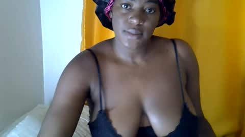 vanessah04 online show from 13, 7, 2026