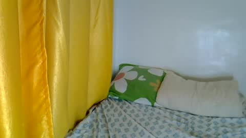 vanessah04 online show from 14, 7, 2026