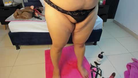 Vanessa Hard online show from 27, 11, 2025