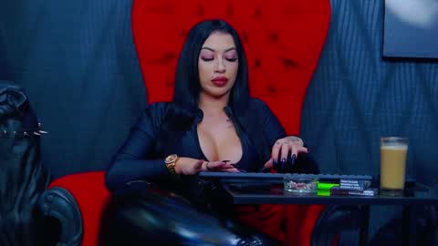 Miss Vanessa online show from 23, 1, 2025