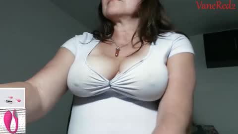 Vanesared2 online show from 20, 12, 2025