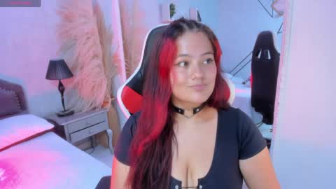 vanessascott_ online show from 12, 4, 2026