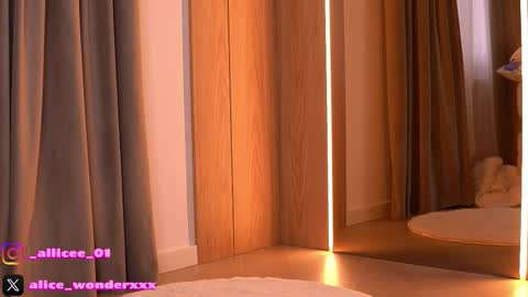 Vanessa Simon online show from 29, 3, 2026