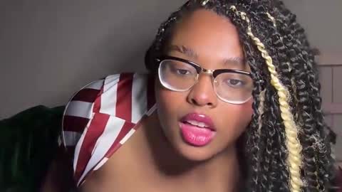 vanessaskyies online show from 29, 5, 2026