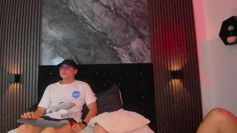 vanilla_hot_ online show from 7, 2, 2025