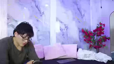 vanilla_hot_ online show from 19, 9, 2025