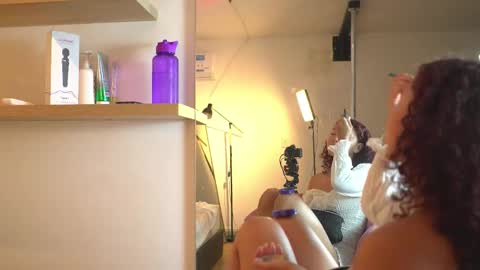 vanilla_hot_ online show from 17, 11, 2025