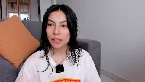 Snapshot of vanilla_velvet chatting on 1, 7, 2026 Annabet online show from 1, 7, 2026