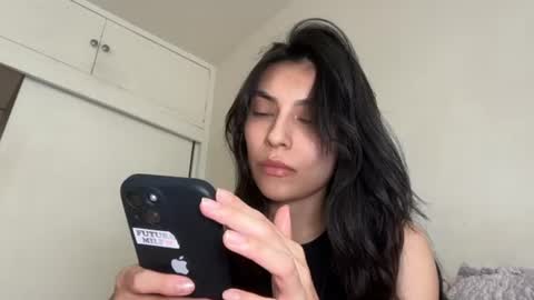 Snapshot of vanilla_velvet chatting on 3, 7, 2026 Annabet online show from 3, 7, 2026