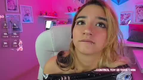 Snapshot of vanillafairy_ chatting on 17, 6, 2026 vanillafairy_ online show from 17, 6, 2026