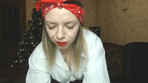 Snapshot of vanillamuffin chatting on 3, 1, 2025 VanillaMuffin online show from 3, 1, 2025