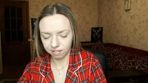 Snapshot of vanillamuffin chatting on 16, 2, 2025 VanillaMuffin online show from 16, 2, 2025