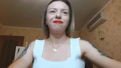 Snapshot of vanillamuffin chatting on 11, 9, 2025 VanillaMuffin online show from 11, 9, 2025
