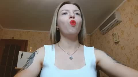 Snapshot of vanillamuffin chatting on 13, 9, 2025 VanillaMuffin online show from 13, 9, 2025