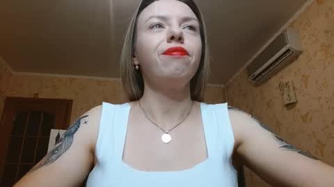 Snapshot of vanillamuffin chatting on 11, 10, 2025 VanillaMuffin online show from 11, 10, 2025