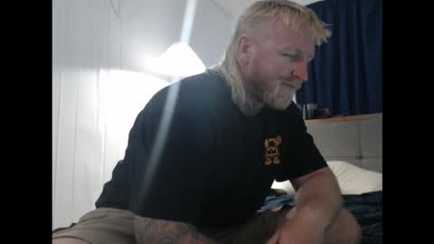 Snapshot of vanillarickjames chatting on 17, 12, 2025 Vanillaking95 online show from 17, 12, 2025