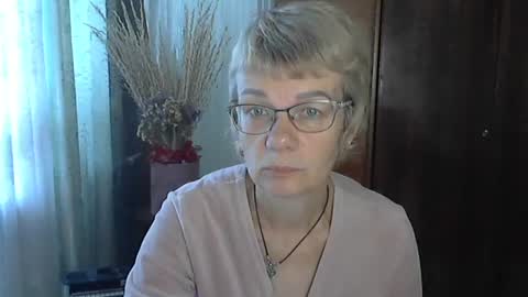 Snapshot of vanillaxcreamy chatting on 14, 10, 2025 Vanillaxcreamy online show from 14, 10, 2025