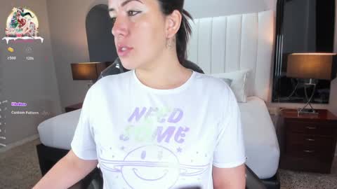 Snapshot of vanitysex chatting on 3, 12, 2024 Karine online show from 3, 12, 2024