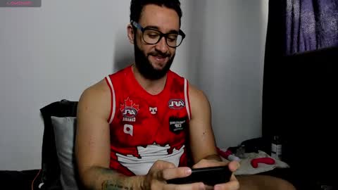 Snapshot of vann_helsing chatting on 27, 2, 2025 Van online show from 27, 2, 2025