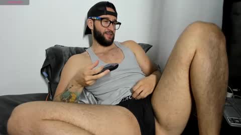 Snapshot of vann_helsing chatting on 2, 3, 2025 Van online show from 2, 3, 2025