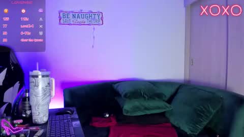 Megan Rosse online show from 12, 1, 2026