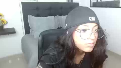 vane online show from 15, 9, 2025