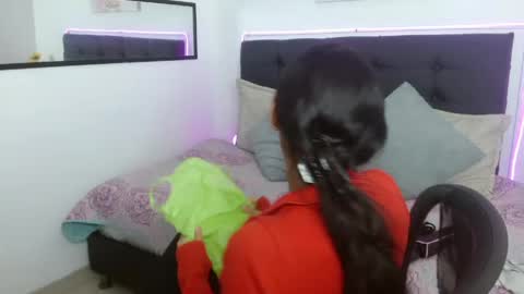 Snapshot of vannesweet_ chatting on 5, 6, 2026 vane online show from 5, 6, 2026