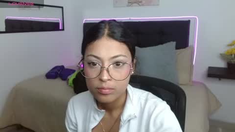 Snapshot of vannesweet_ chatting on 19, 6, 2026 vane online show from 19, 6, 2026