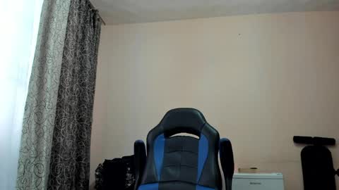 vano_822 online show from 9, 4, 2026