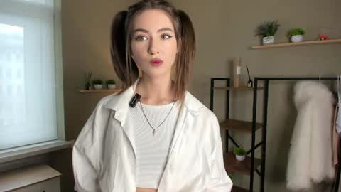 Charline online show from 19, 4, 2026