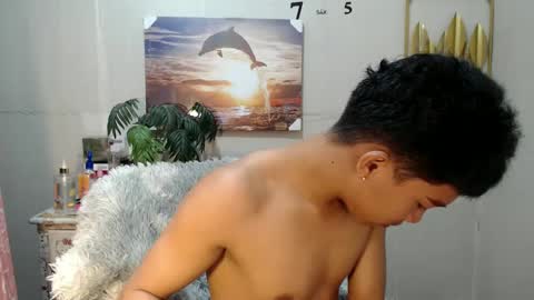 vanxxx2005 online show from 5, 1, 2025