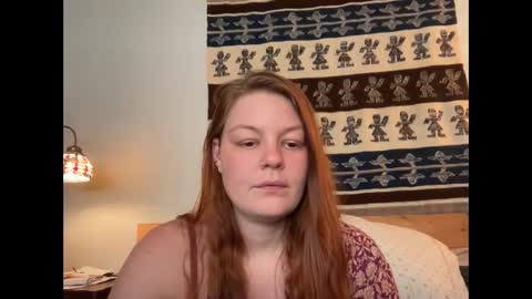 Vara Redbush online show from 2, 2, 2025