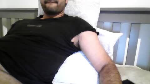 Snapshot of varghese28 chatting on 23, 11, 2025 kerala mallu boy online show from 23, 11, 2025