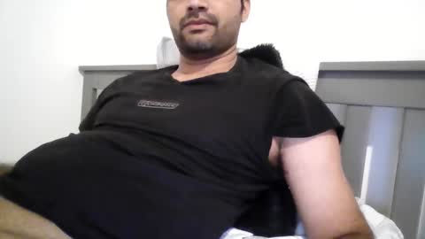 Snapshot of varghese28 chatting on 24, 11, 2025 kerala mallu boy online show from 24, 11, 2025