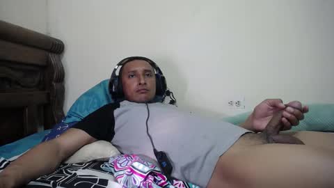 Snapshot of varmico chatting on 16, 12, 2025 Harold online show from 16, 12, 2025