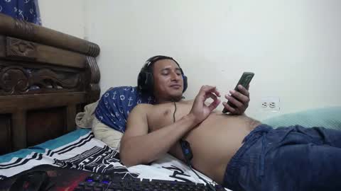 Snapshot of varmico chatting on 18, 12, 2025 Harold online show from 18, 12, 2025