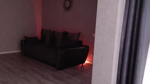 Snapshot of varonica_caprii chatting on 17, 12, 2024 Varonica Caprii Online this week Monday Tuesday Thursday Friday online show from 17, 12, 2024