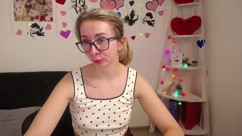 Snapshot of vasilisasii chatting on 24, 2, 2025 Vasilisa online show from 24, 2, 2025