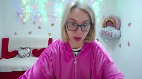 Snapshot of vasilisasii chatting on 22, 9, 2025 Vasilisa online show from 22, 9, 2025