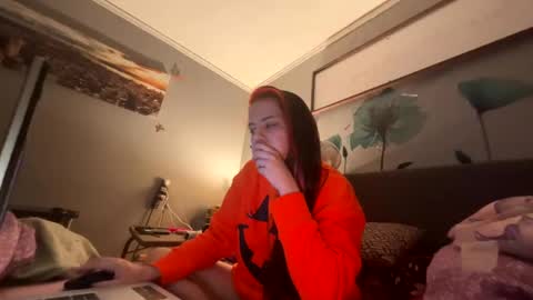 Snapshot of vaua089 chatting on 18, 10, 2025 vaua089 online show from 18, 10, 2025