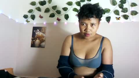 Snapshot of vayannah chatting on 13, 6, 2026 Vayannah online show from 13, 6, 2026