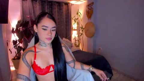 Snapshot of vayolett_bass chatting on 13, 7, 2026 Vayolett Bass online show from 13, 7, 2026