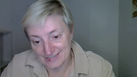 Snapshot of vea_motty chatting on 27, 11, 2025 vea_motty online show from 27, 11, 2025