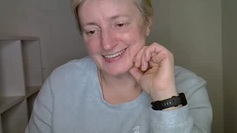 Snapshot of vea_motty chatting on 29, 11, 2025 vea_motty online show from 29, 11, 2025