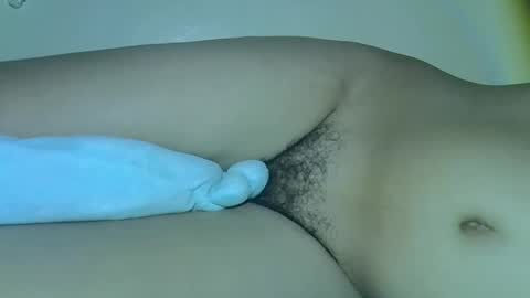 Snapshot of vee_horny01 chatting on 19, 9, 2025 vee online show from 19, 9, 2025