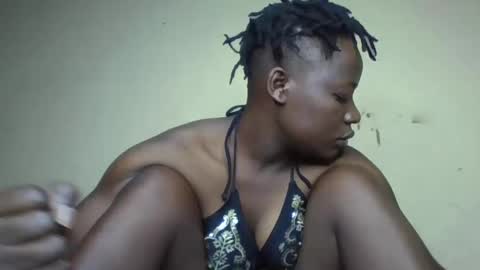 Snapshot of vee_tommy chatting on 8, 12, 2024 Vee tommy online show from 8, 12, 2024